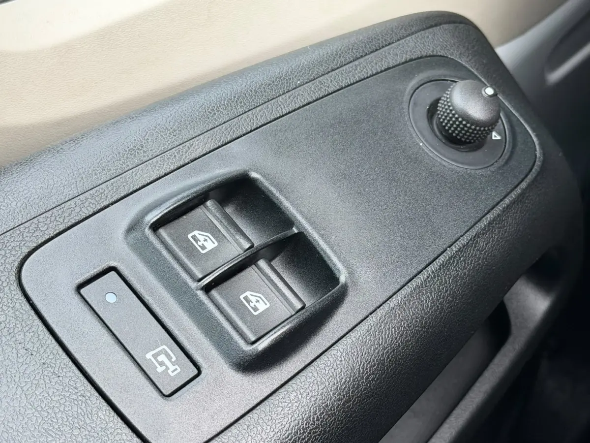 35H HD 2.2 MultiJet L2H2 140PK / Camera / 3 zits / Climate