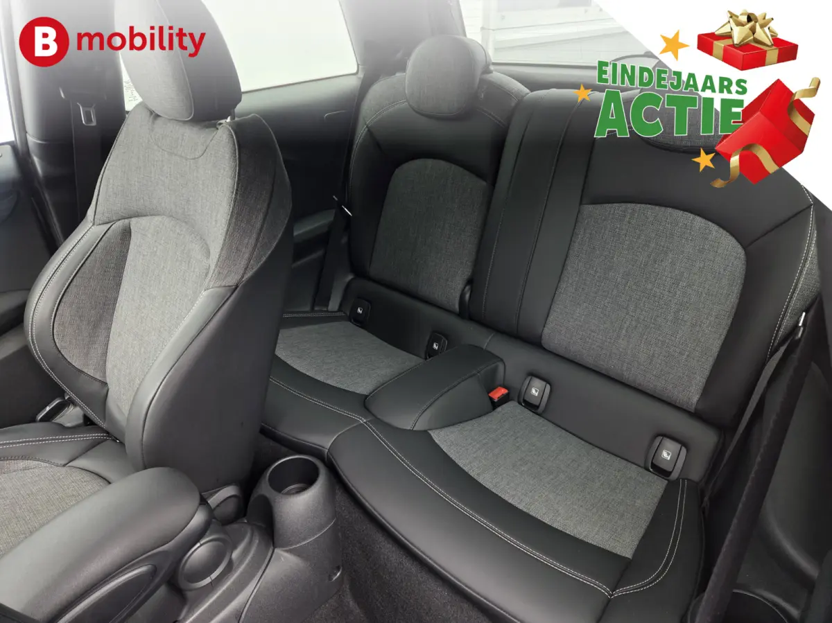 Charged 33 kWh Achteruitrijcamera SOH 99% Snelladen Warmtepomp | Apple CarPlay | Stoelverwarming | Sportstoelen | LED