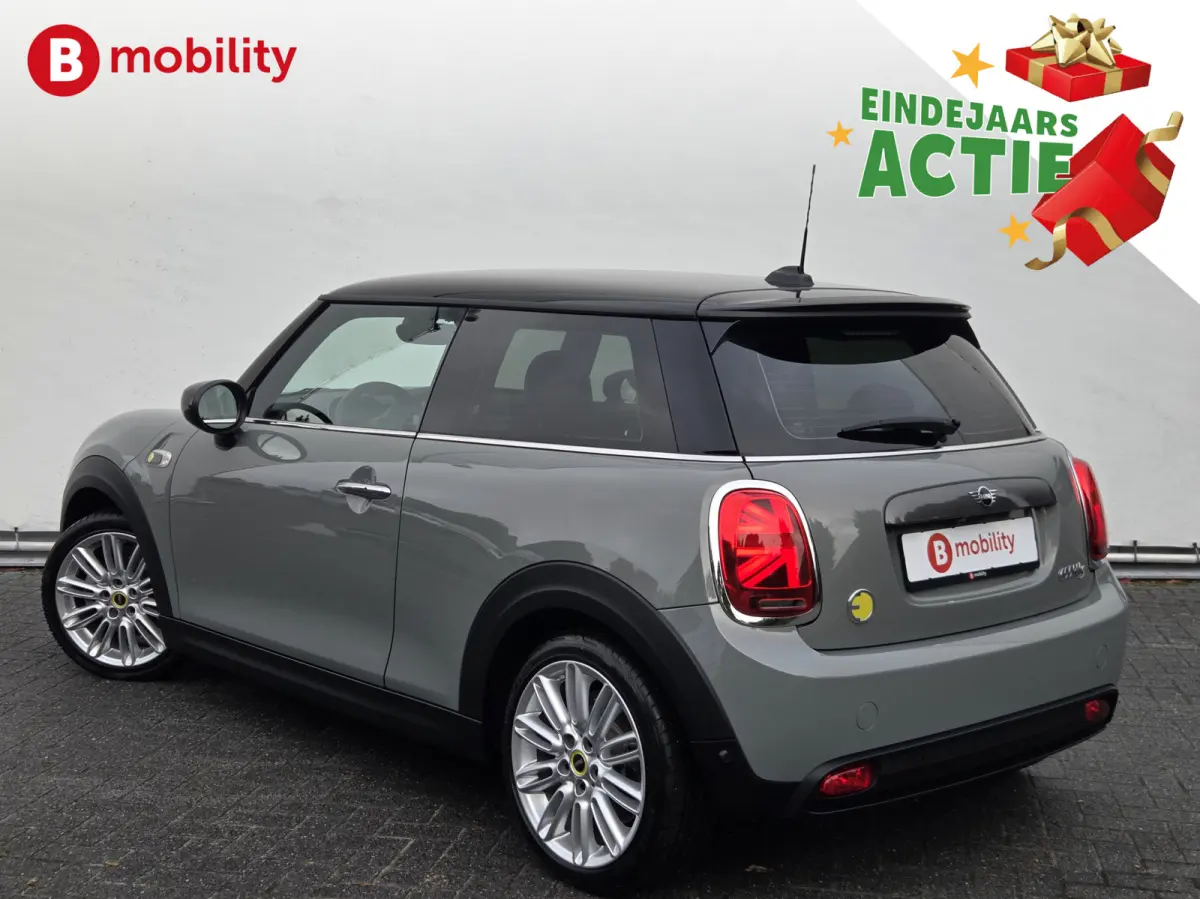 Charged 33 kWh Achteruitrijcamera SOH 99% Snelladen Warmtepomp | Apple CarPlay | Stoelverwarming | Sportstoelen | LED