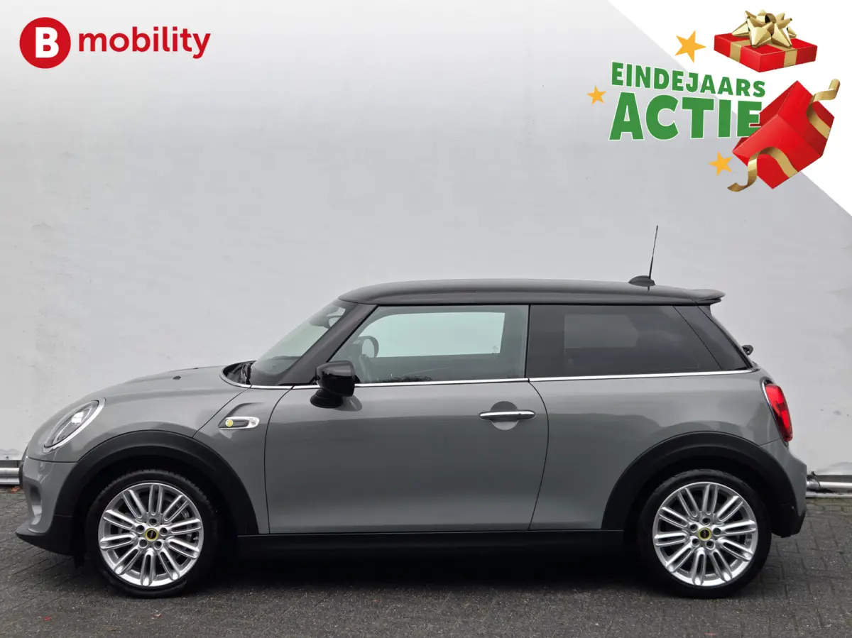 Charged 33 kWh Achteruitrijcamera SOH 99% Snelladen Warmtepomp | Apple CarPlay | Stoelverwarming | Sportstoelen | LED