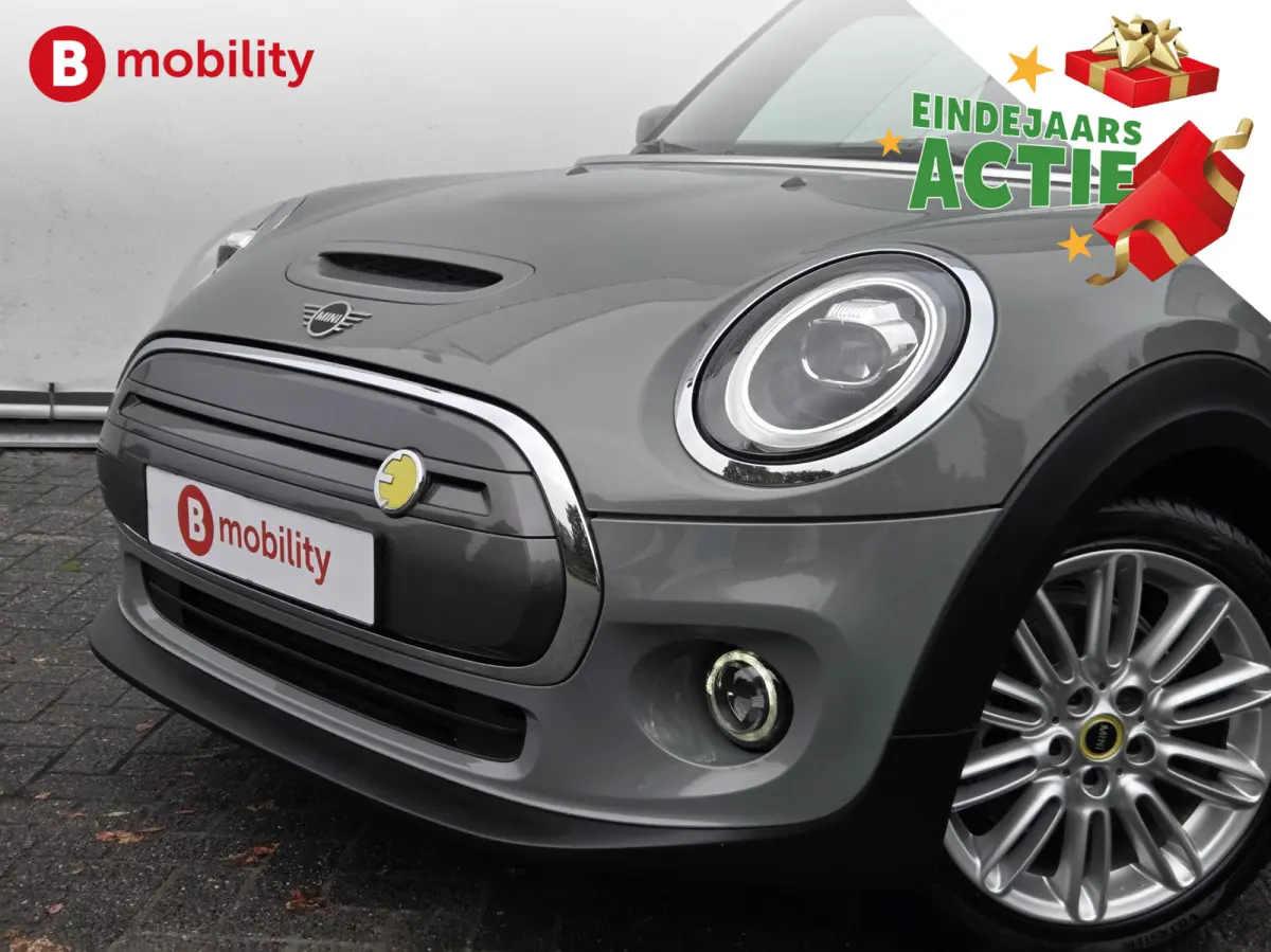 Charged 33 kWh Achteruitrijcamera SOH 99% Snelladen Warmtepomp | Apple CarPlay | Stoelverwarming | Sportstoelen | LED