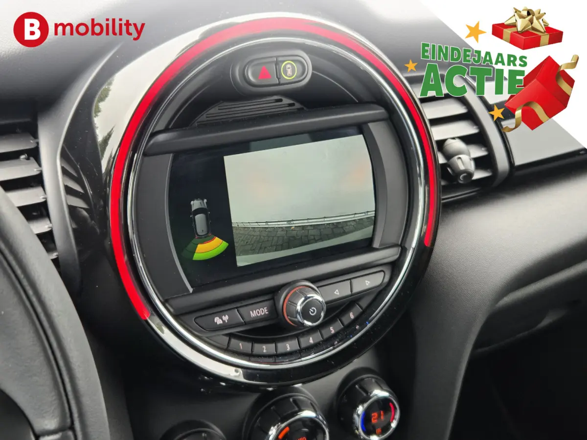 Charged 33 kWh Achteruitrijcamera SOH 99% Snelladen Warmtepomp | Apple CarPlay | Stoelverwarming | Sportstoelen | LED