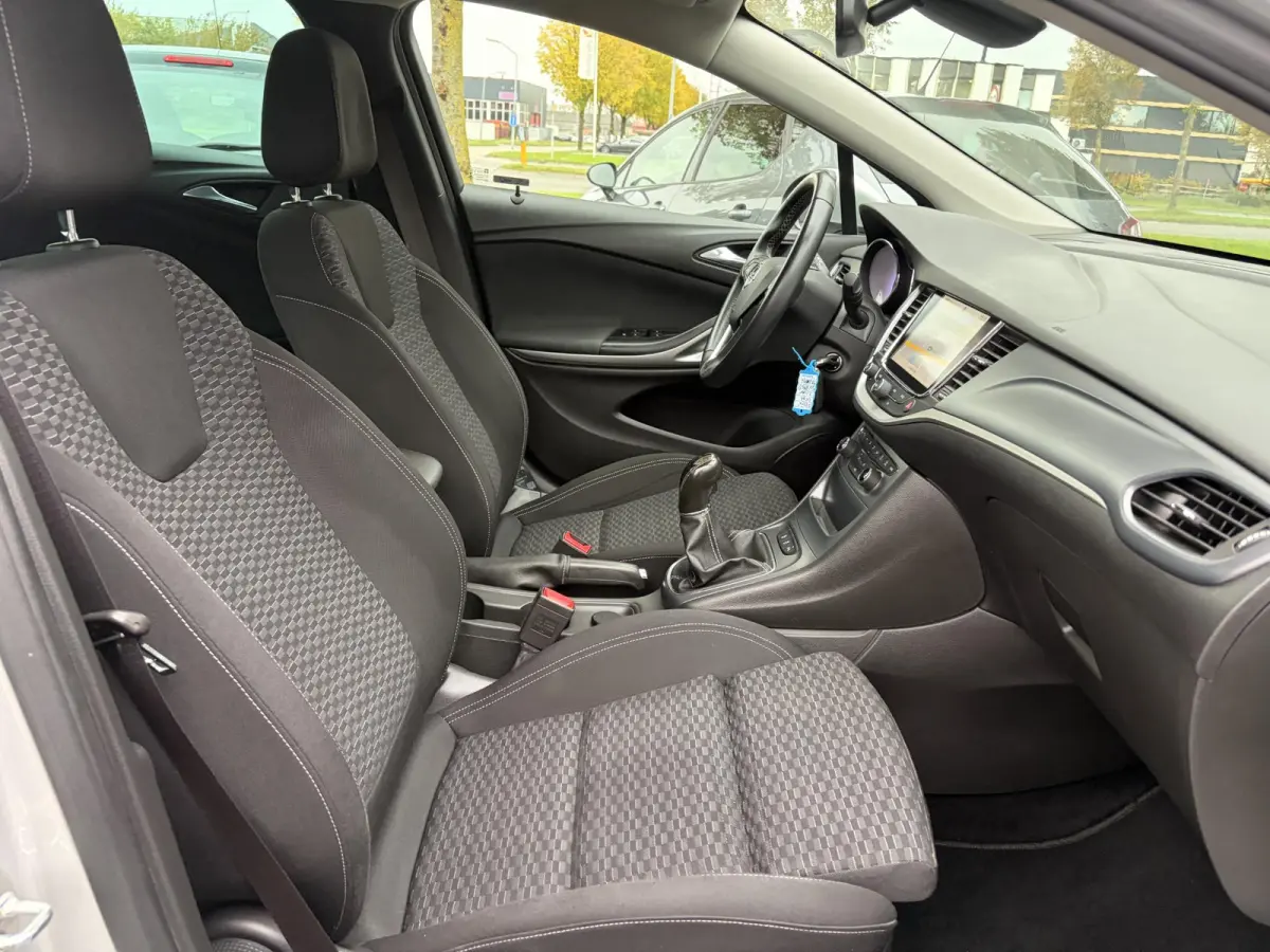 1.4 Online Edition ✓2e Eigenaar✓Trekhaak✓Carplay✓Navi✓Recent beurt gehad✓150pk✓Dealer Onderhouden✓6 Bak✓Pdc V+A✓Lm velgen✓Clima✓Cruise✓N.A.P✓Apk tot 06-2027