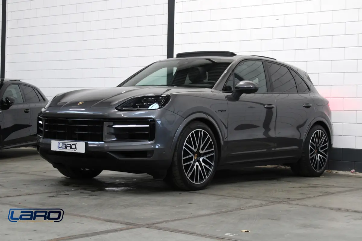 3.0 E-Hybrid Facelift | PASM Pano Trekhaak PDLS+ Chrono 360 cam