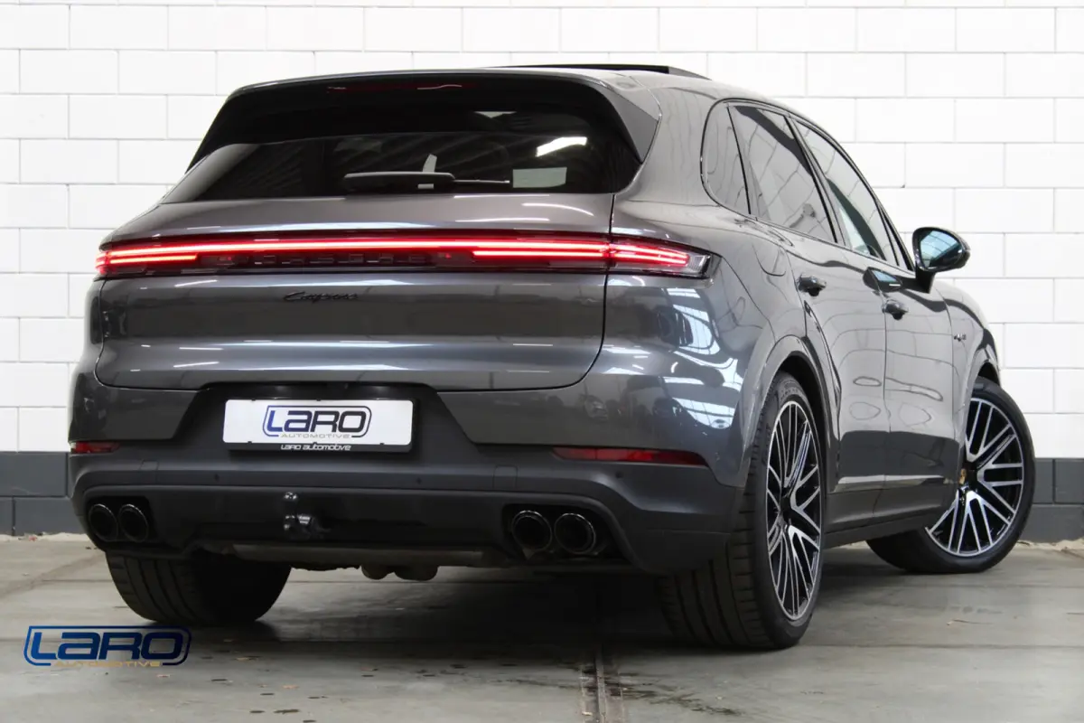 3.0 E-Hybrid Facelift | PASM Pano Trekhaak PDLS+ Chrono 360 cam