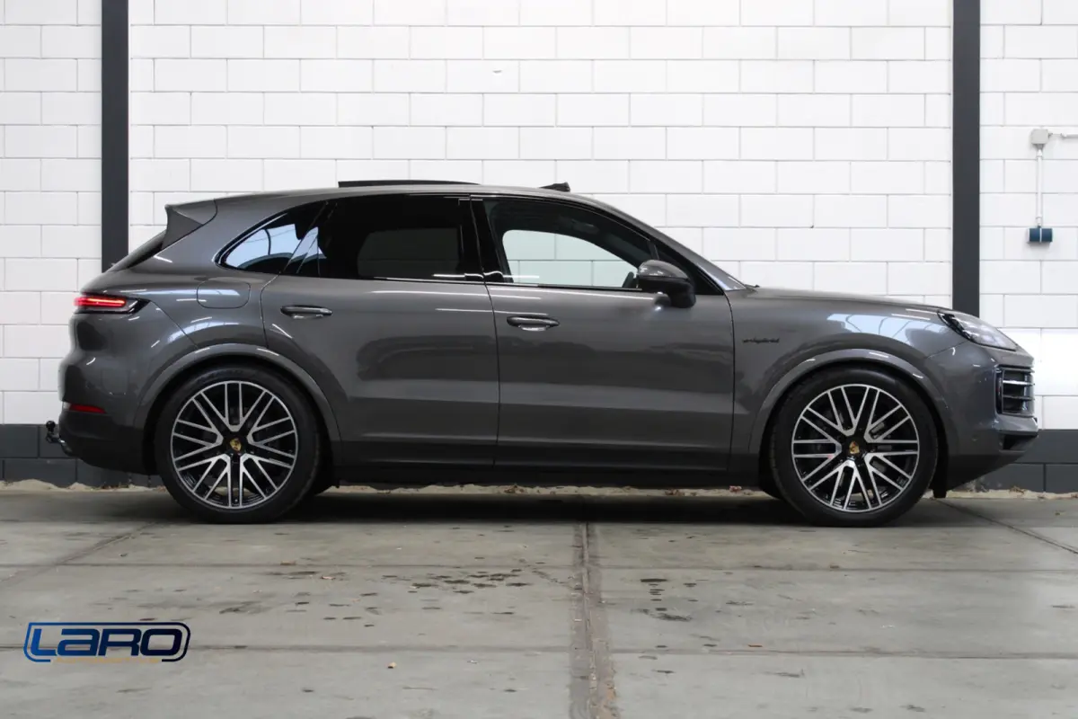 3.0 E-Hybrid Facelift | PASM Pano Trekhaak PDLS+ Chrono 360 cam