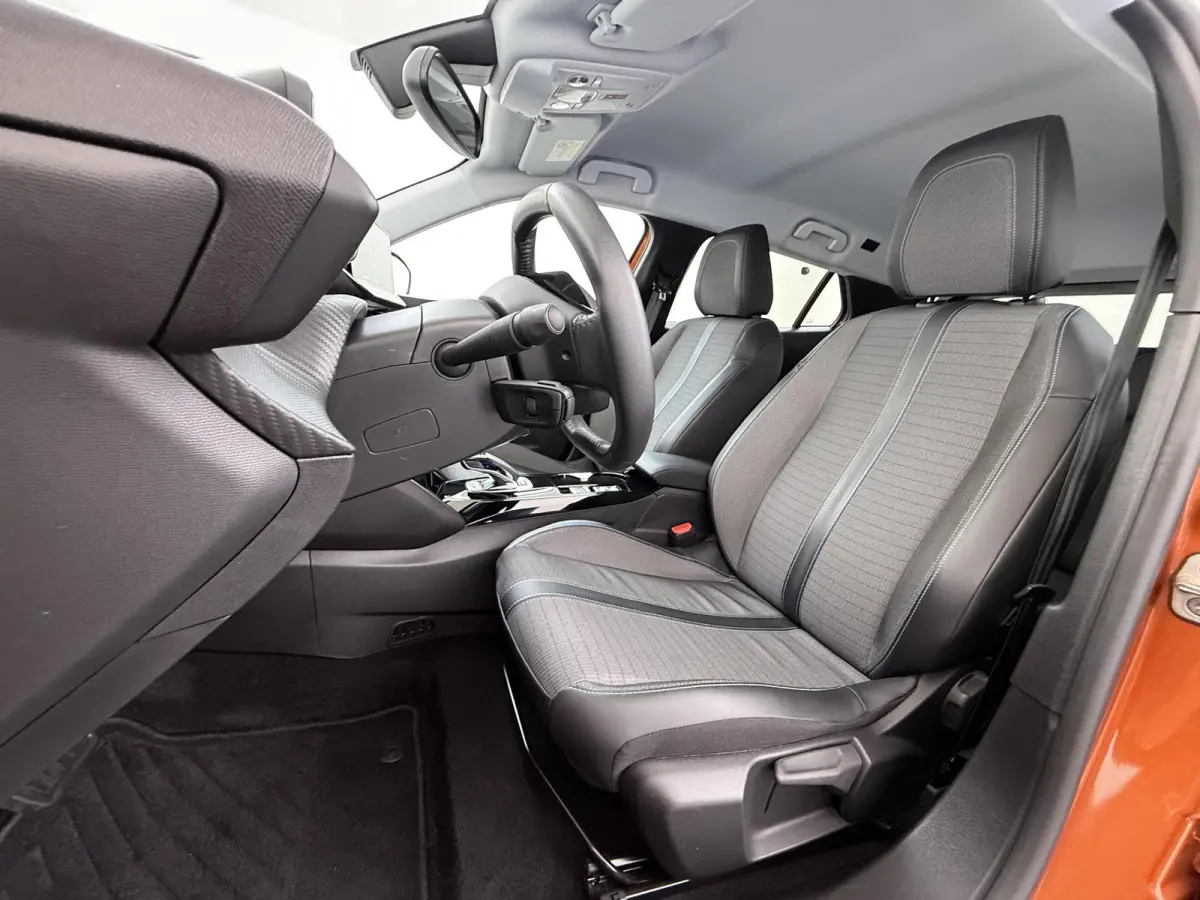 Blue Lease Allure 50 kWh | Accu 97% | Navigatie | Camera | Adaptieve Cruise Control | Apple Carplay en Android auto