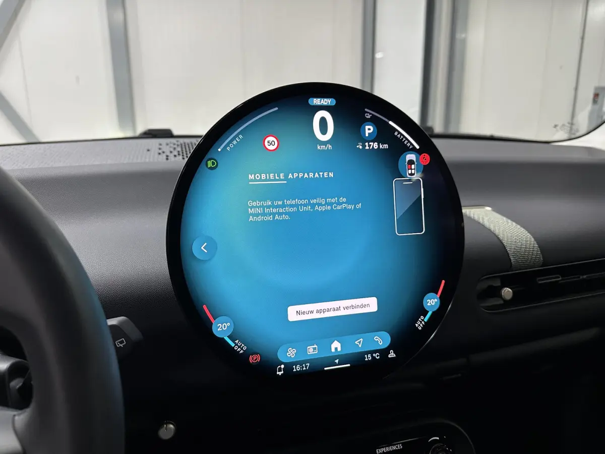 3-Deurs SE Essential 54.2 kWh 218pk | Camera | Navi | Carplay | Dodehoekdetectie | 17'' LM