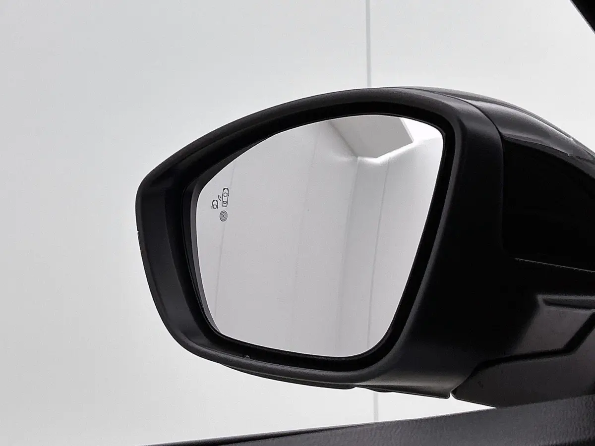 1.2 Hybrid Nefkens Edition | Adaptieve Cruise Control | Navigatie | Dodehoek Bewaking | Climate Control | Apple Carplay/Android Auto | Camera Voor + Achter |