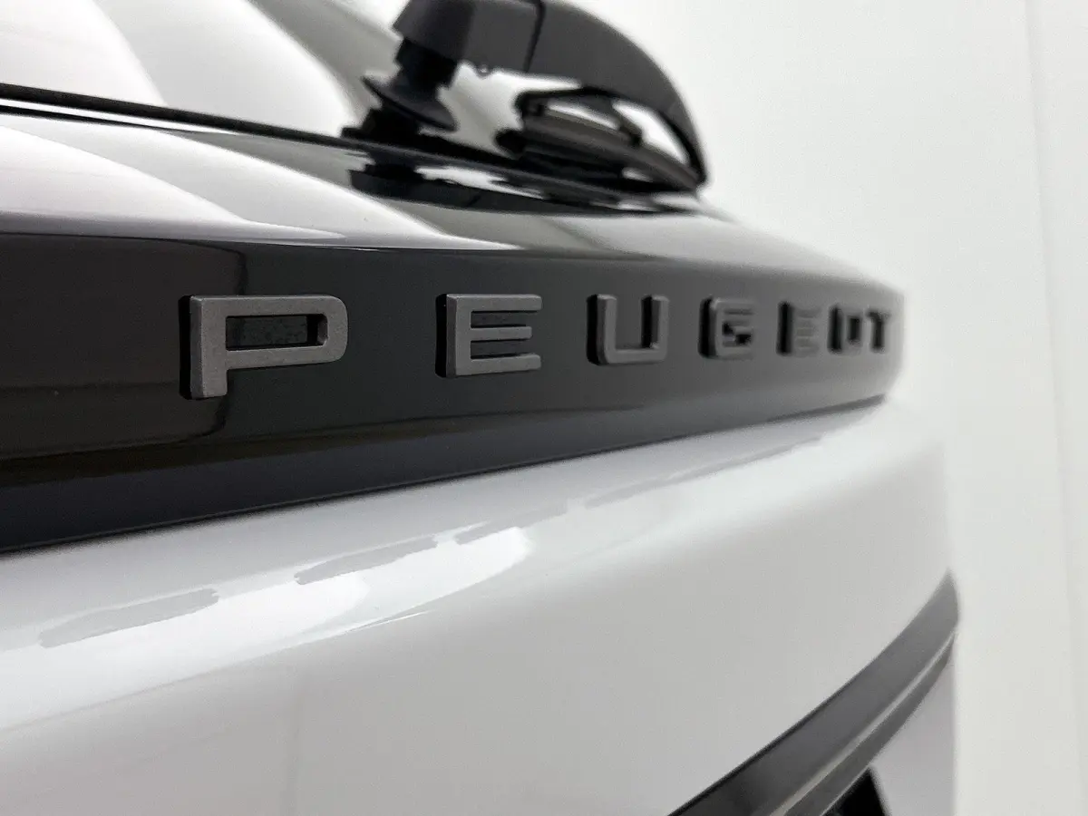 1.2 Hybrid Nefkens Edition | Adaptieve Cruise Control | Navigatie | Dodehoek Bewaking | Climate Control | Apple Carplay/Android Auto | Camera Voor + Achter |