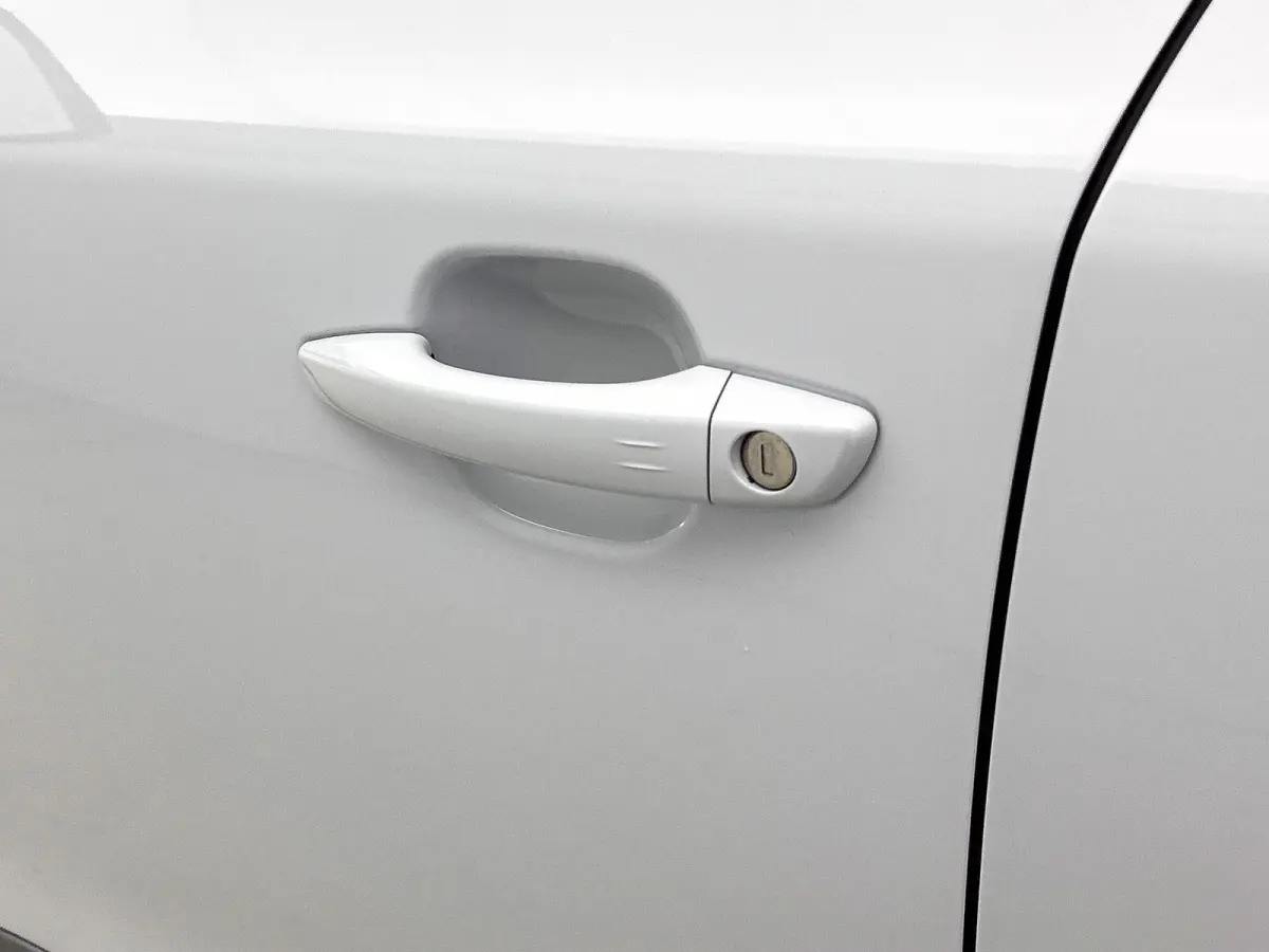 1.2 Hybrid Nefkens Edition | Adaptieve Cruise Control | Navigatie | Dodehoek Bewaking | Climate Control | Apple Carplay/Android Auto | Camera Voor + Achter |