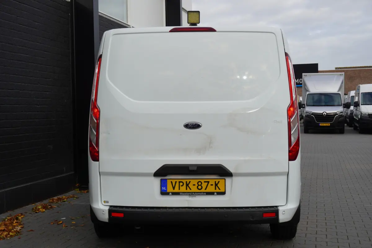 2.0 TDCI 130PK L2 Dubbele Cabine EURO 6 - Airco - Cruise - PDC - €17.950,- Excl.