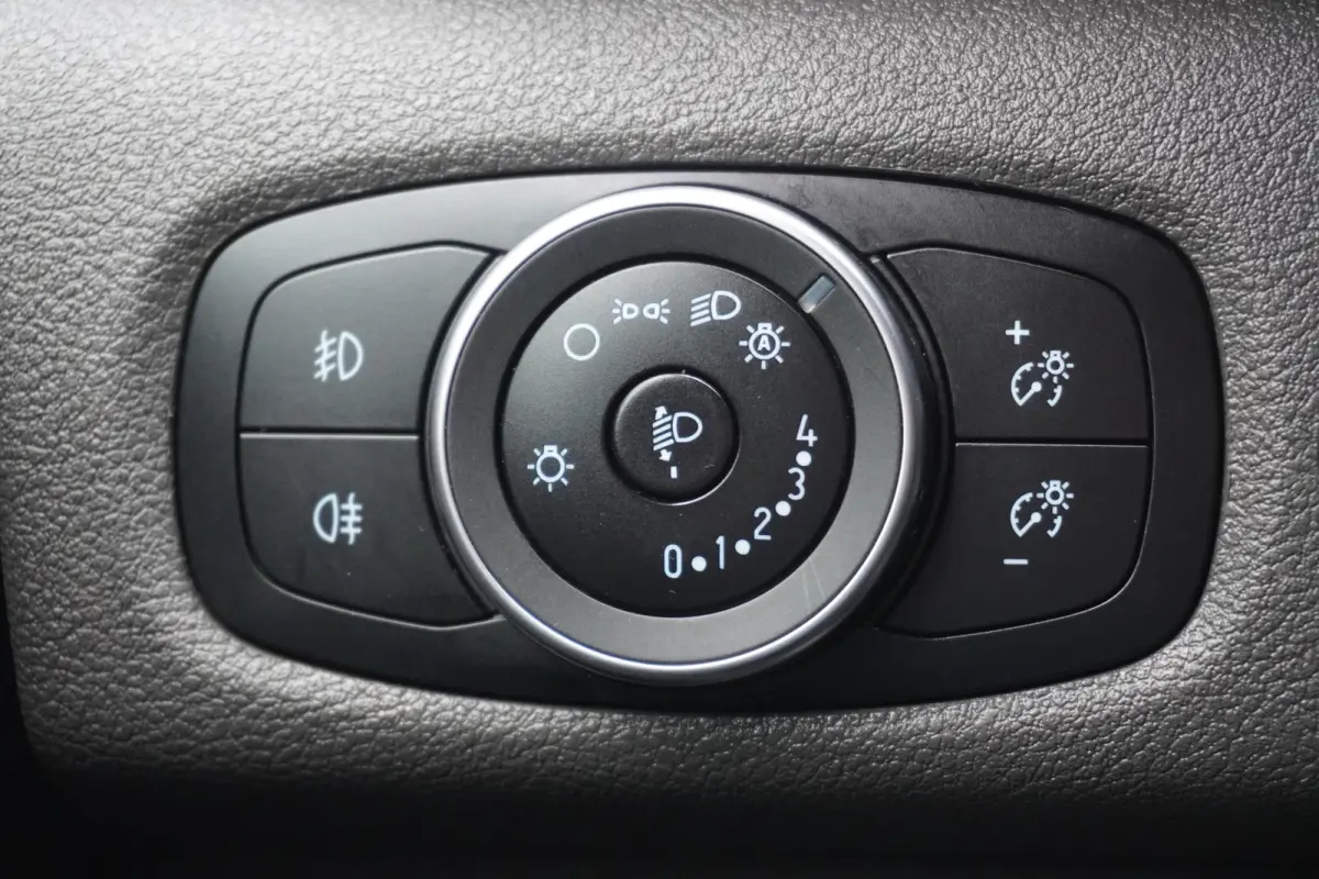 2.0 TDCI 130PK L2 EURO 6 - Airco - Cruise - PDC - €13.950,- Excl.