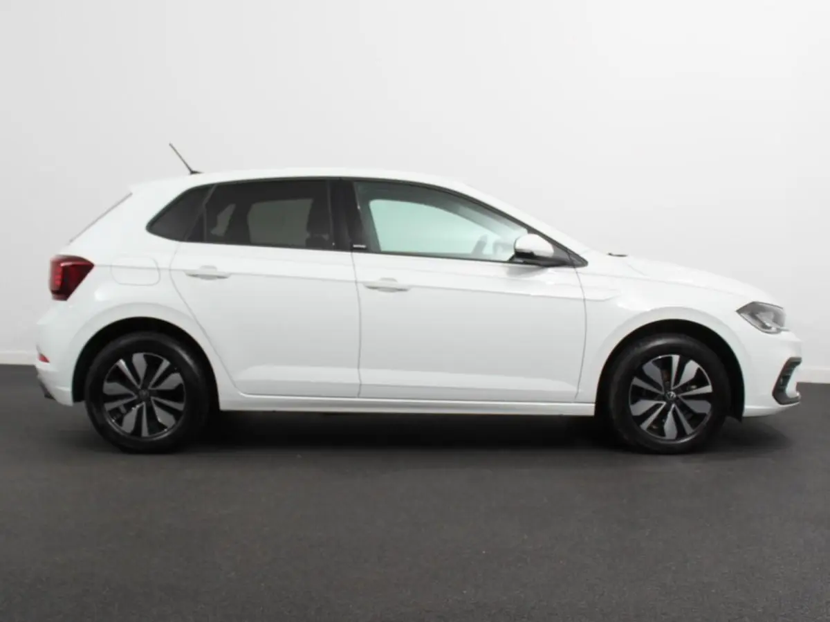 1.0 TSI Move Navigatie App Connect / Android Auto / Apple Carplay Climate Control Parkeer sensoren Lichtmetalen Velgen Dab Digitale Cockpit