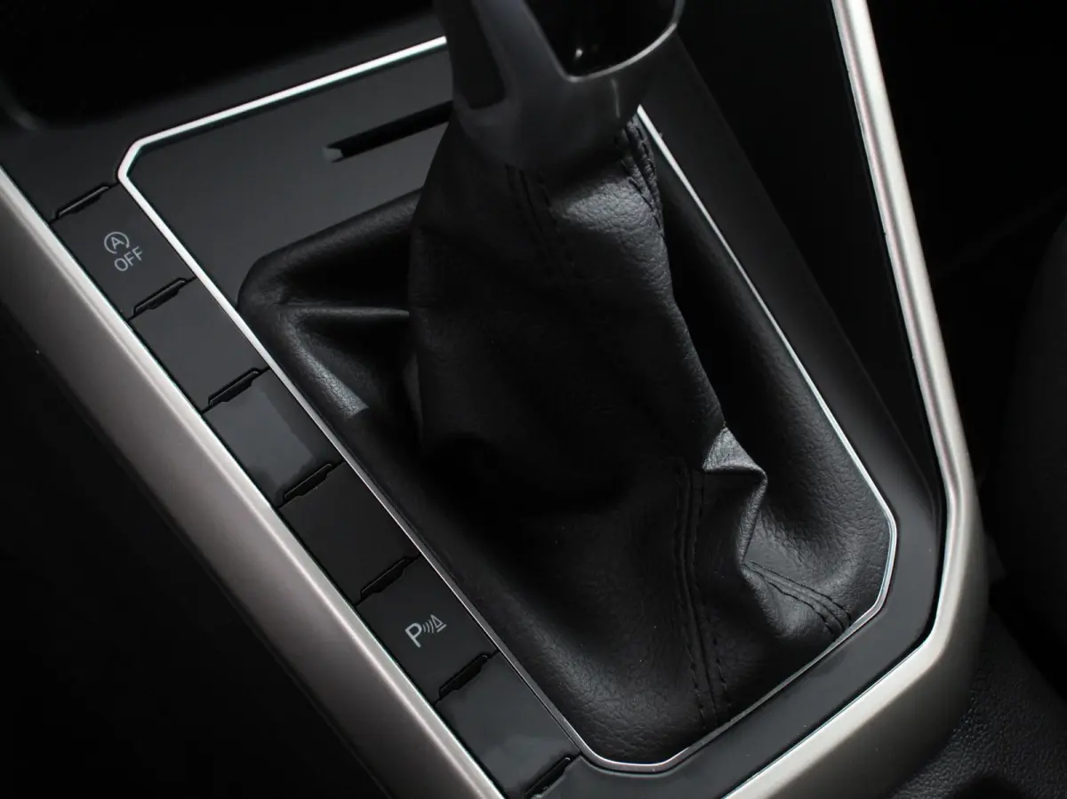 1.0 TSI Move Navigatie App Connect / Android Auto / Apple Carplay Climate Control Parkeer sensoren Lichtmetalen Velgen Dab Digitale Cockpit