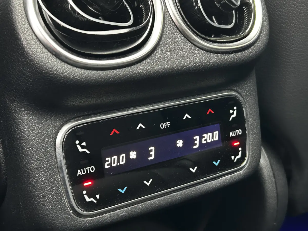 400e AMG 4Matic // Luchtvering // Achteras besturing // Headup // Trekhaak // Memory // Burmester // 360 Camera // Keyless