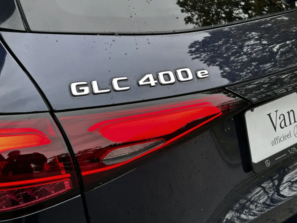 400e AMG 4Matic // Luchtvering // Achteras besturing // Headup // Trekhaak // Memory // Burmester // 360 Camera // Keyless