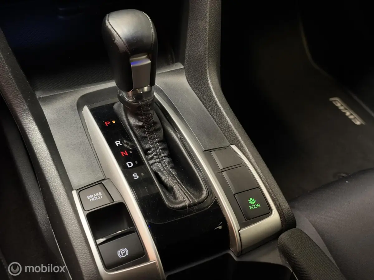 1.5 i-VTEC Elegance Dealer-auto|Trekh-afneembaar