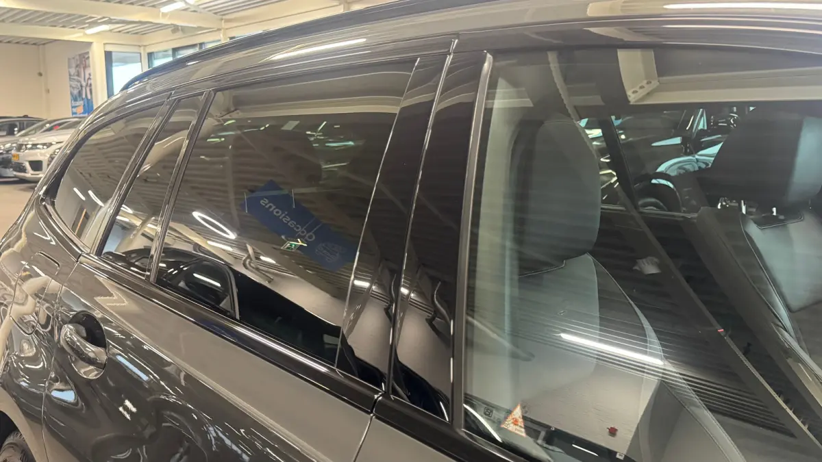 320e 204PK HIGH EXECUTIVE M-SPORT AUTOMAAT LCI / LEDER / CLIMA / PDC / 18" LMV / CAMERA / PANO. DAK / ELEKTR. TREKHAAK / KEYLESS / FULL-LED / WINTERPAKKET / ORG. NL.  !!