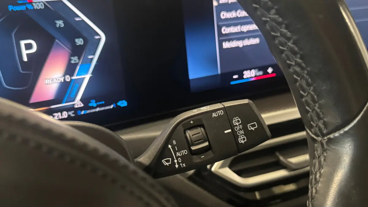 320e 204PK HIGH EXECUTIVE M-SPORT AUTOMAAT LCI / LEDER / CLIMA / PDC / 18" LMV / CAMERA / PANO. DAK / ELEKTR. TREKHAAK / KEYLESS / FULL-LED / WINTERPAKKET / ORG. NL.  !!