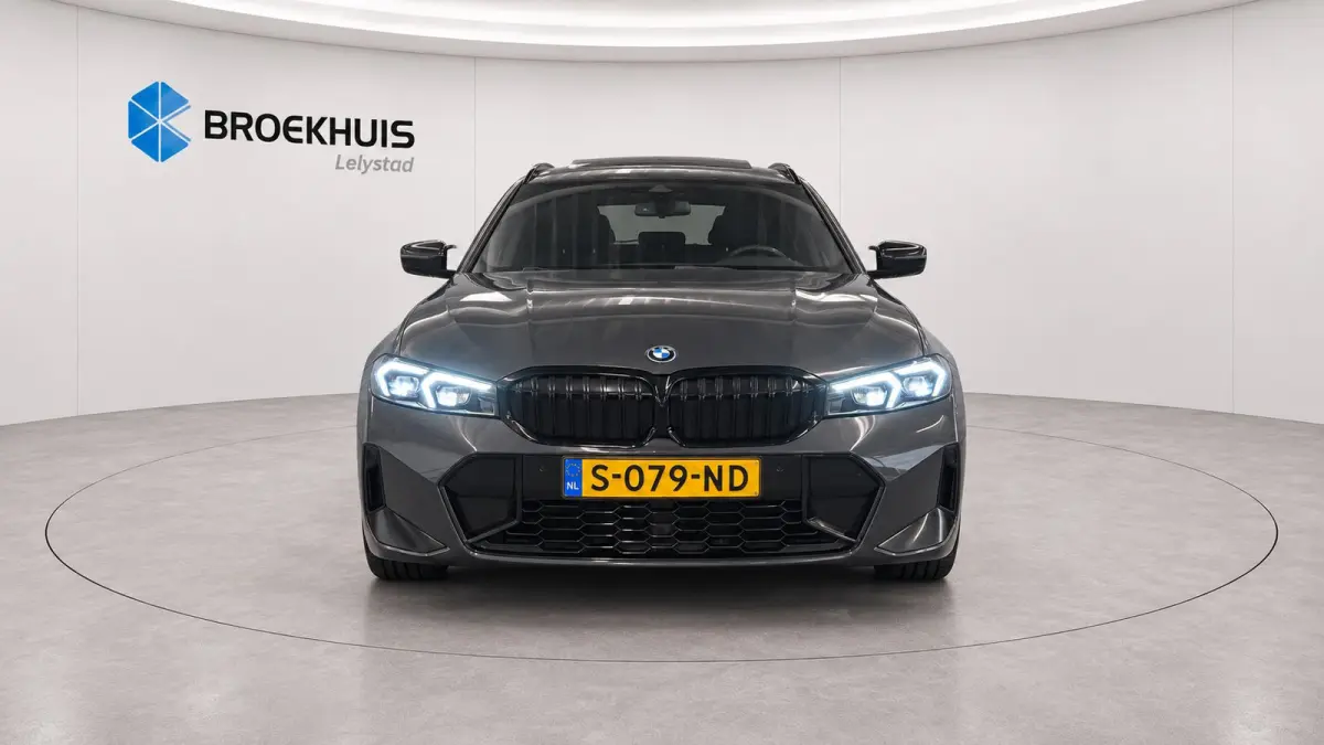 320e 204PK HIGH EXECUTIVE M-SPORT AUTOMAAT LCI / LEDER / CLIMA / PDC / 18" LMV / CAMERA / PANO. DAK / ELEKTR. TREKHAAK / KEYLESS / FULL-LED / WINTERPAKKET / ORG. NL.  !!