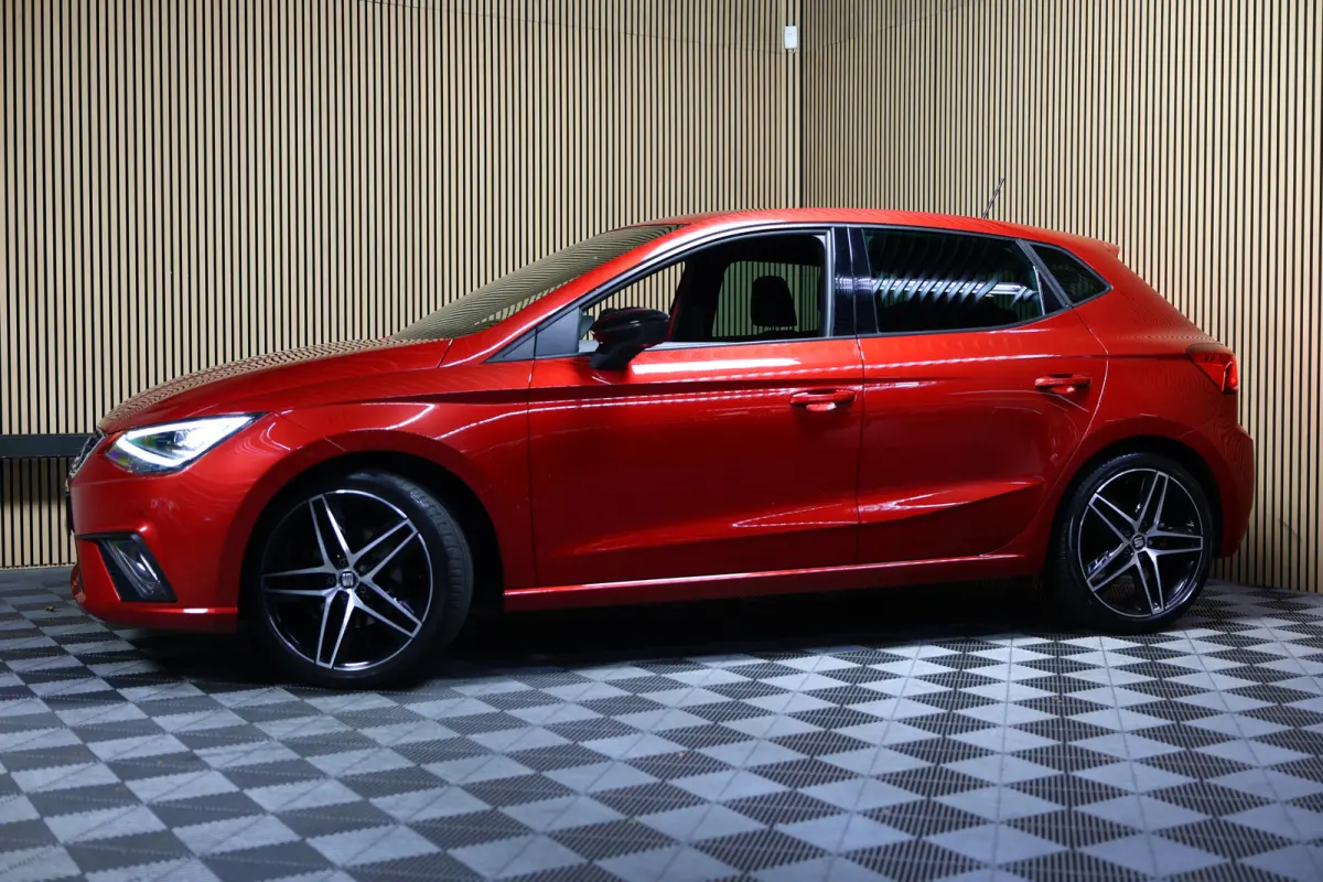 1.0 TSI FR NAVI CLIMA CRUISE SFEER BEATS PDC LED CAMERA BT NFC SDP '19