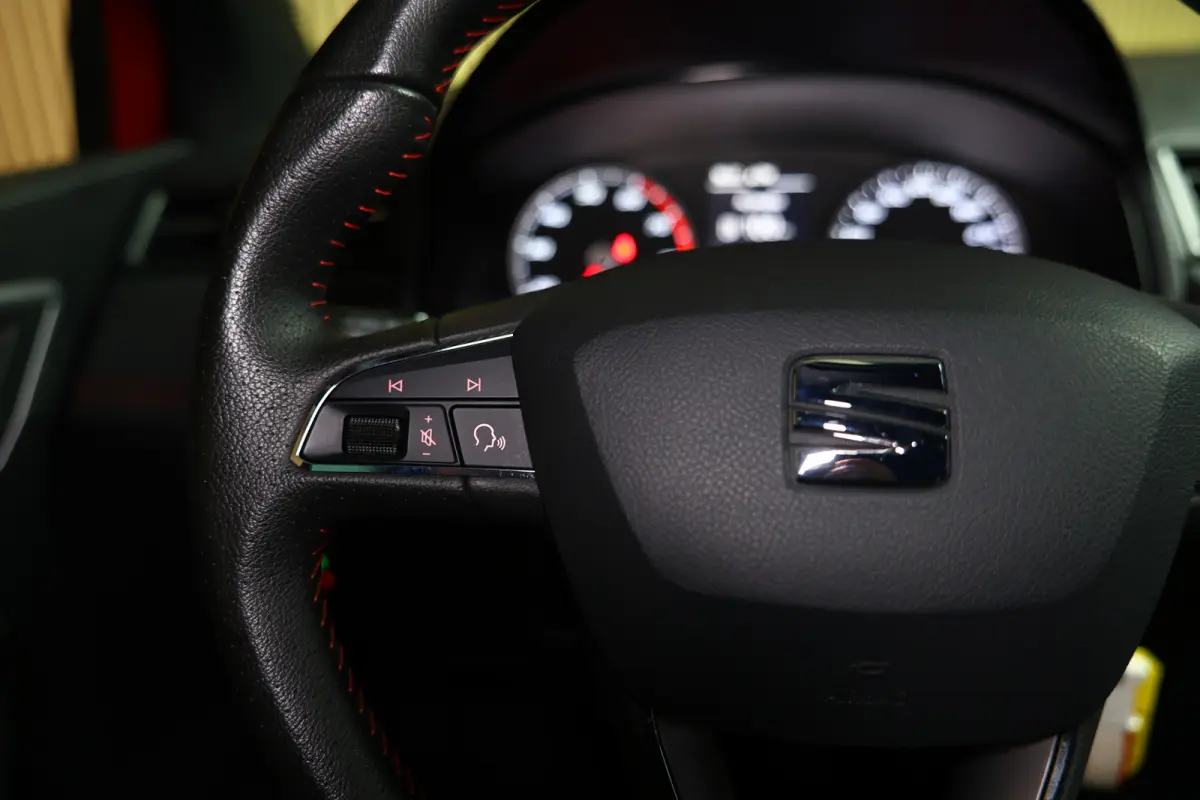1.0 TSI FR NAVI CLIMA CRUISE SFEER BEATS PDC LED CAMERA BT NFC SDP '19
