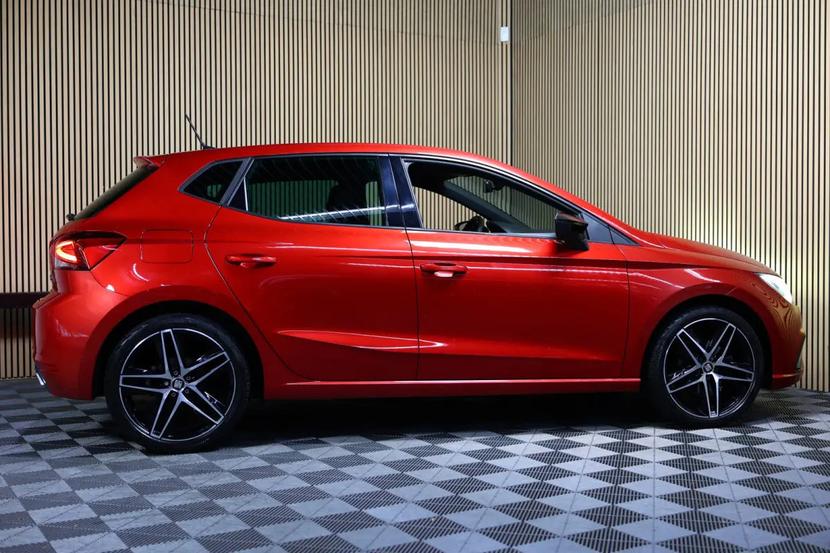 1.0 TSI FR NAVI CLIMA CRUISE SFEER BEATS PDC LED CAMERA BT NFC SDP '19