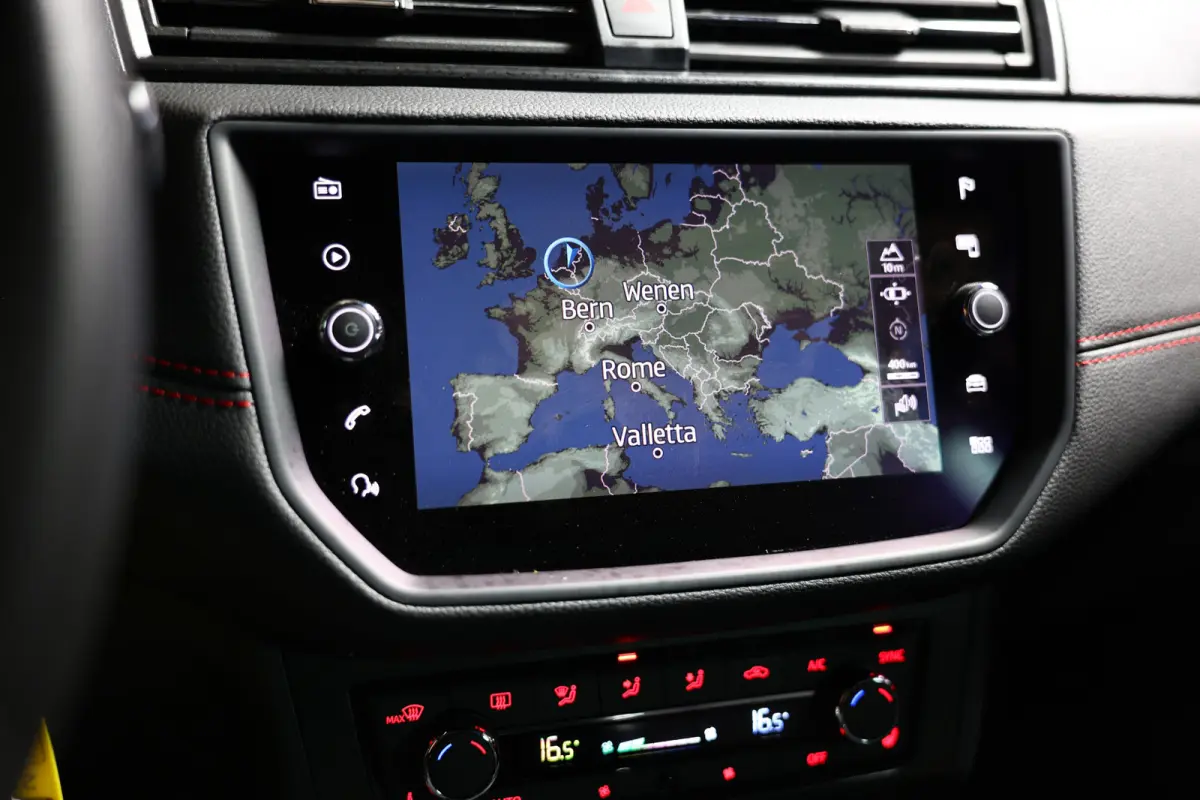 1.0 TSI FR NAVI CLIMA CRUISE SFEER BEATS PDC LED CAMERA BT NFC SDP '19