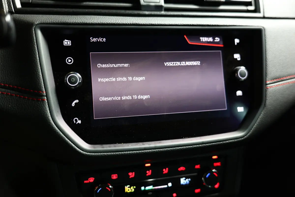 1.0 TSI FR NAVI CLIMA CRUISE SFEER BEATS PDC LED CAMERA BT NFC SDP '19