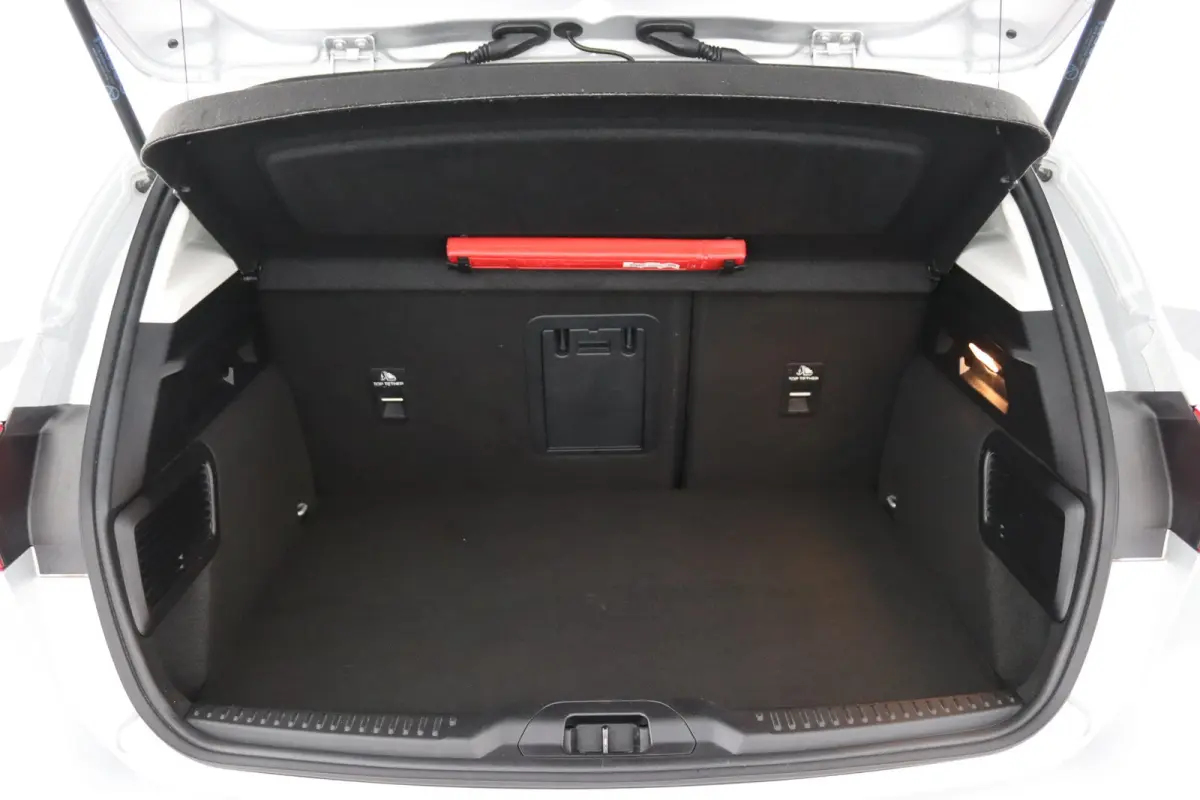 1.0 EcoBoost Hybrid Titanium X | Winterpack | Adaptive Cruise | BLIS | B&O Audio | LED | CarPlay/Android Auto | Navigatie