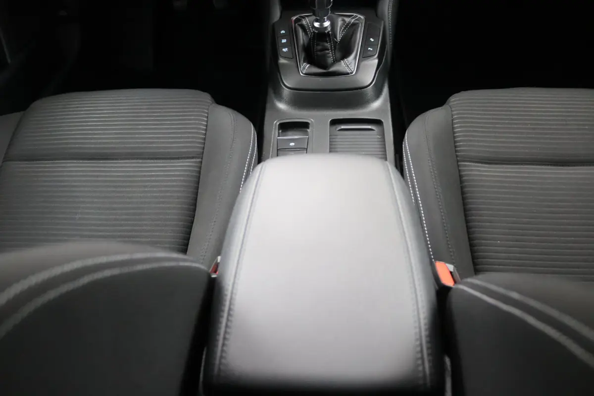 1.0 EcoBoost Hybrid Titanium X | Winterpack | Adaptive Cruise | BLIS | B&O Audio | LED | CarPlay/Android Auto | Navigatie