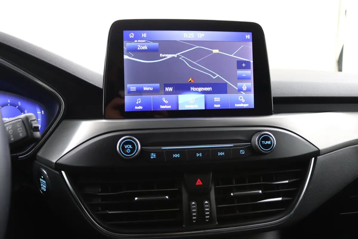 1.0 EcoBoost Hybrid Titanium X | Winterpack | Adaptive Cruise | BLIS | B&O Audio | LED | CarPlay/Android Auto | Navigatie