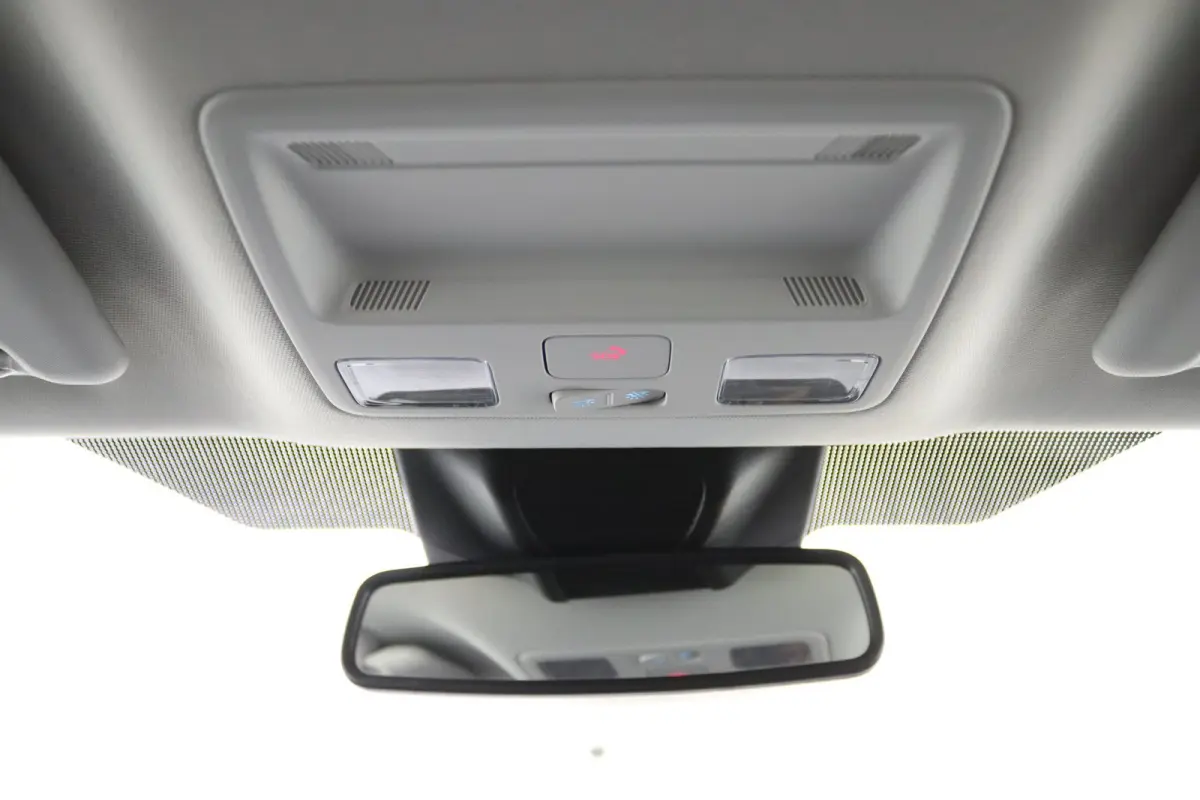 1.0 EcoBoost Hybrid Titanium X | Winterpack | Adaptive Cruise | BLIS | B&O Audio | LED | CarPlay/Android Auto | Navigatie