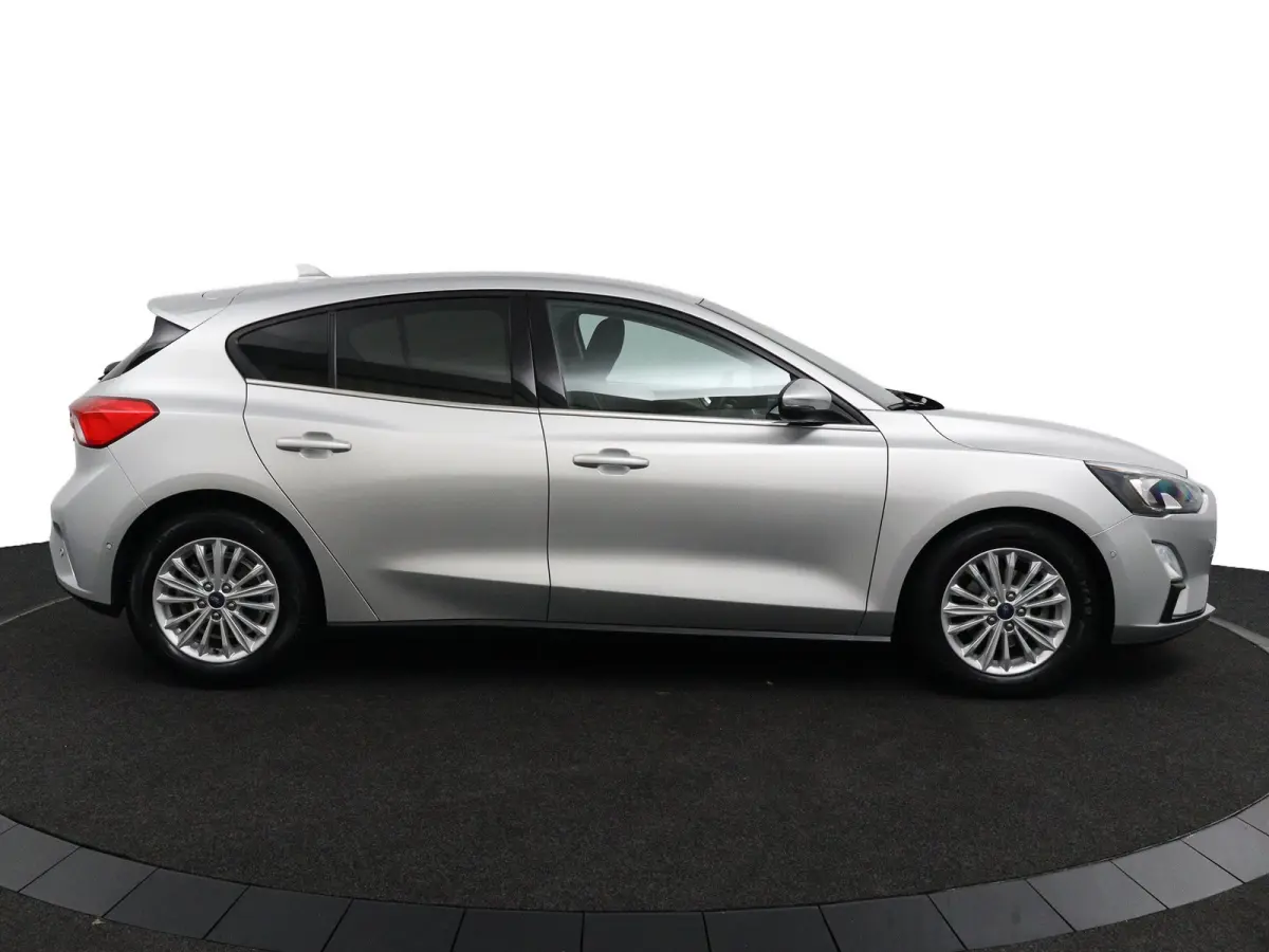 1.0 EcoBoost Hybrid Titanium X | Winterpack | Adaptive Cruise | BLIS | B&O Audio | LED | CarPlay/Android Auto | Navigatie