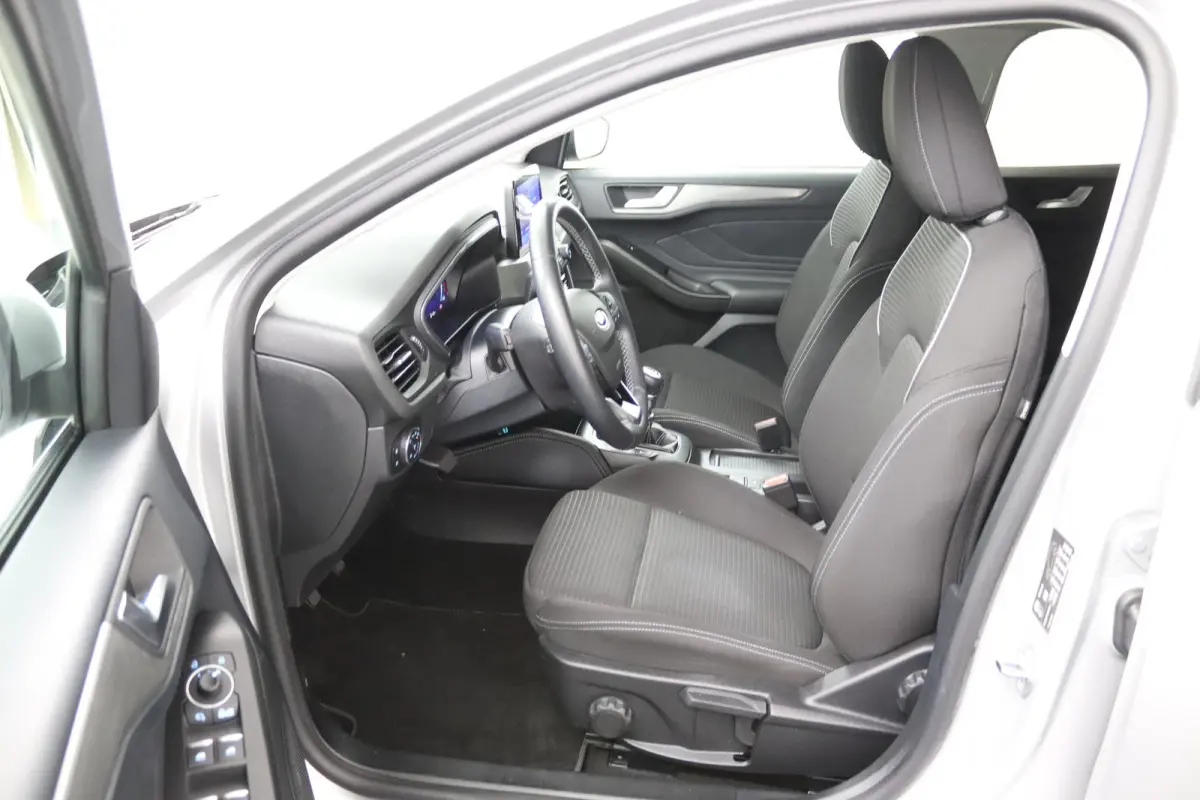 1.0 EcoBoost Hybrid Titanium X | Winterpack | Adaptive Cruise | BLIS | B&O Audio | LED | CarPlay/Android Auto | Navigatie