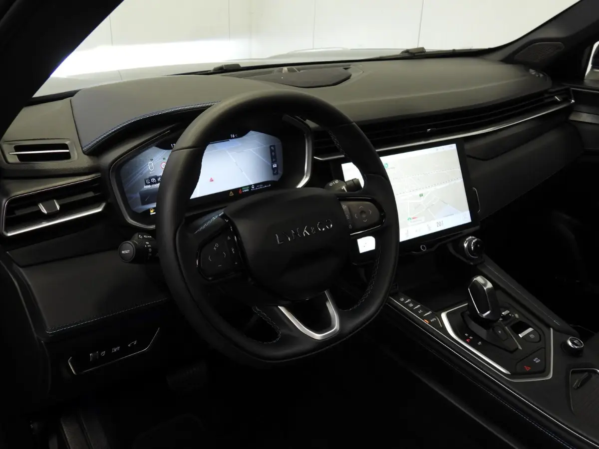 1.5 PHEV BlackLine STUURVERW./360CAM/SCHUIFDAK/LED/20"LMV!