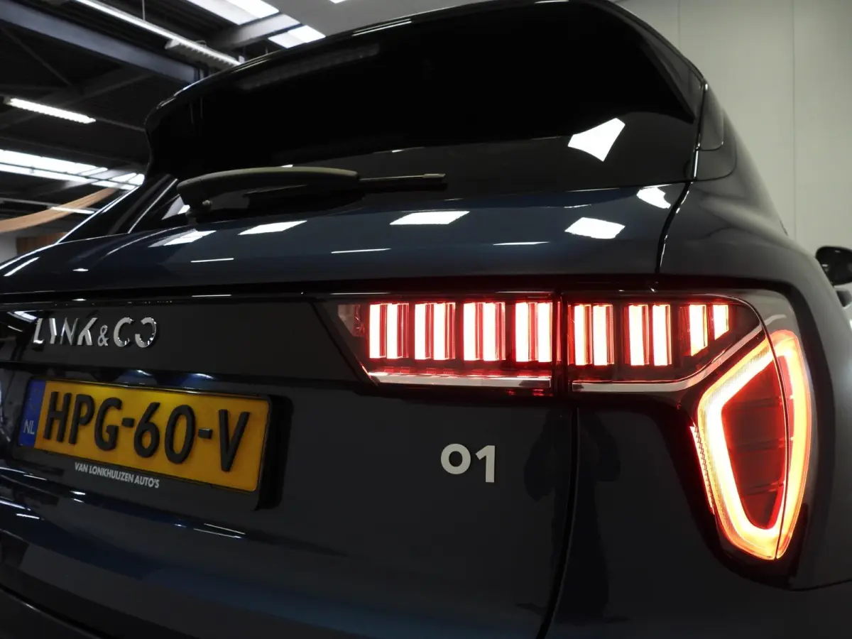 1.5 PHEV BlackLine STUURVERW./360CAM/SCHUIFDAK/LED/20"LMV!