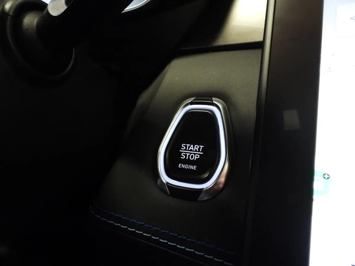 1.5 PHEV BlackLine STUURVERW./360CAM/SCHUIFDAK/LED/20"LMV!