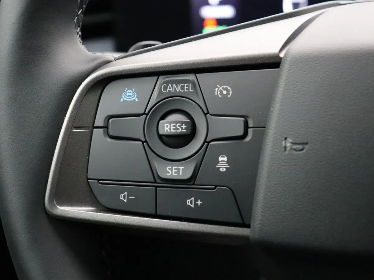 Engage Plus 52 kWh | Getint Glas | 451 km WLTP | Stoelverwarming | Stuurwielverwarming |