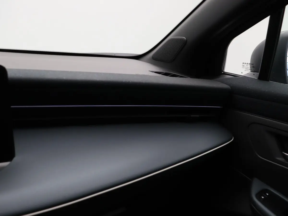 Engage Plus 52 kWh | Getint Glas | 451 km WLTP | Stoelverwarming | Stuurwielverwarming |
