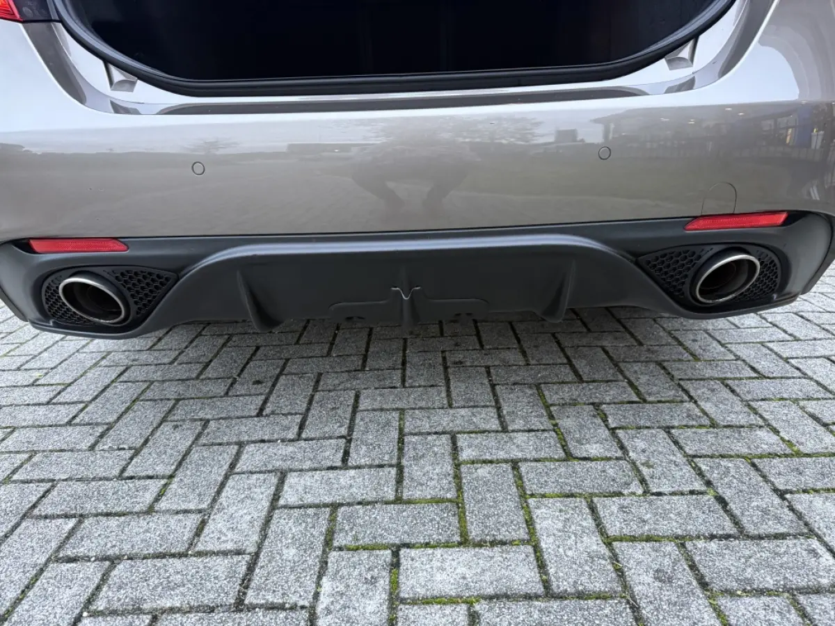 2.0T Super | Veloce Pakket!! | Leder | Navi | NL auto! | Afn. trekhaak!