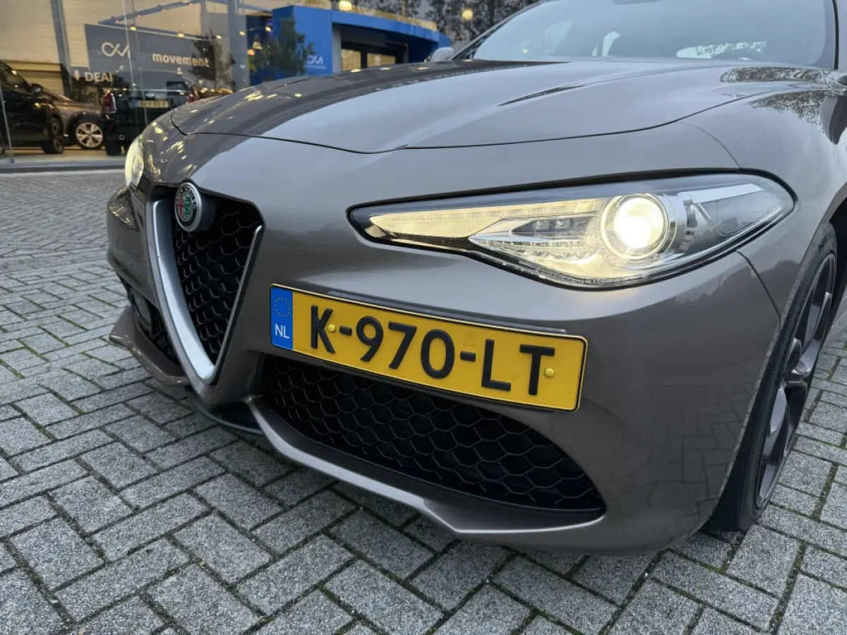 2.0T Super | Veloce Pakket!! | Leder | Navi | NL auto! | Afn. trekhaak!