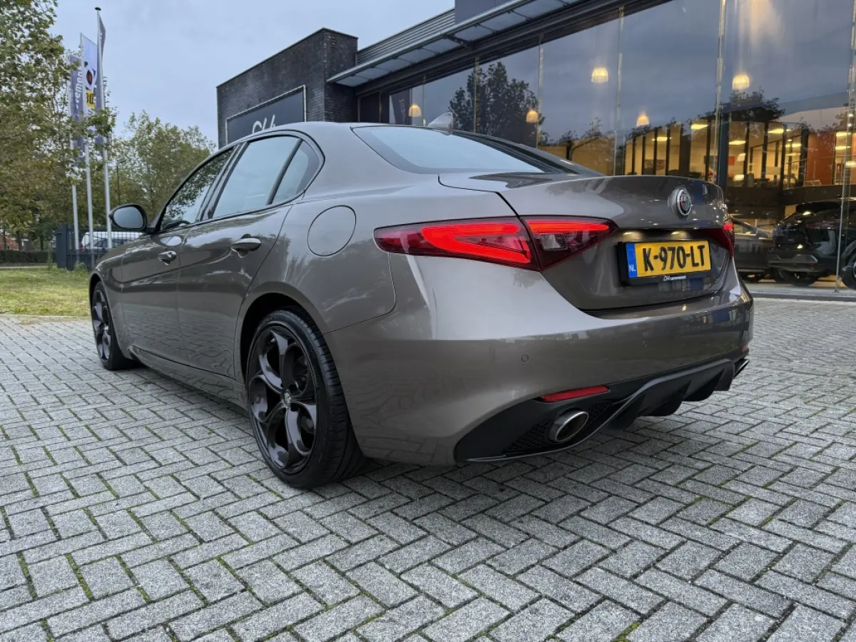 2.0T Super | Veloce Pakket!! | Leder | Navi | NL auto! | Afn. trekhaak!