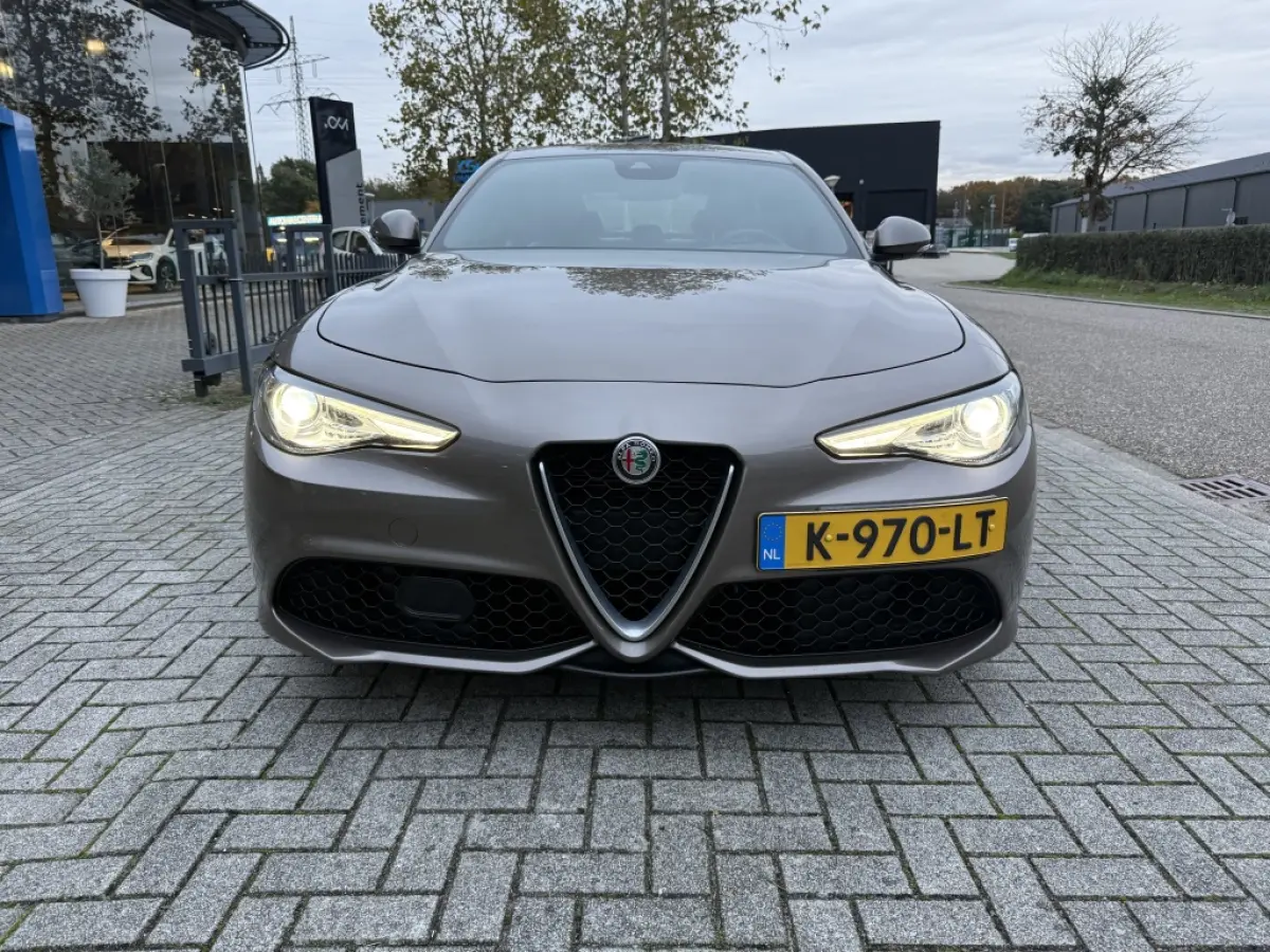 2.0T Super | Veloce Pakket!! | Leder | Navi | NL auto! | Afn. trekhaak!
