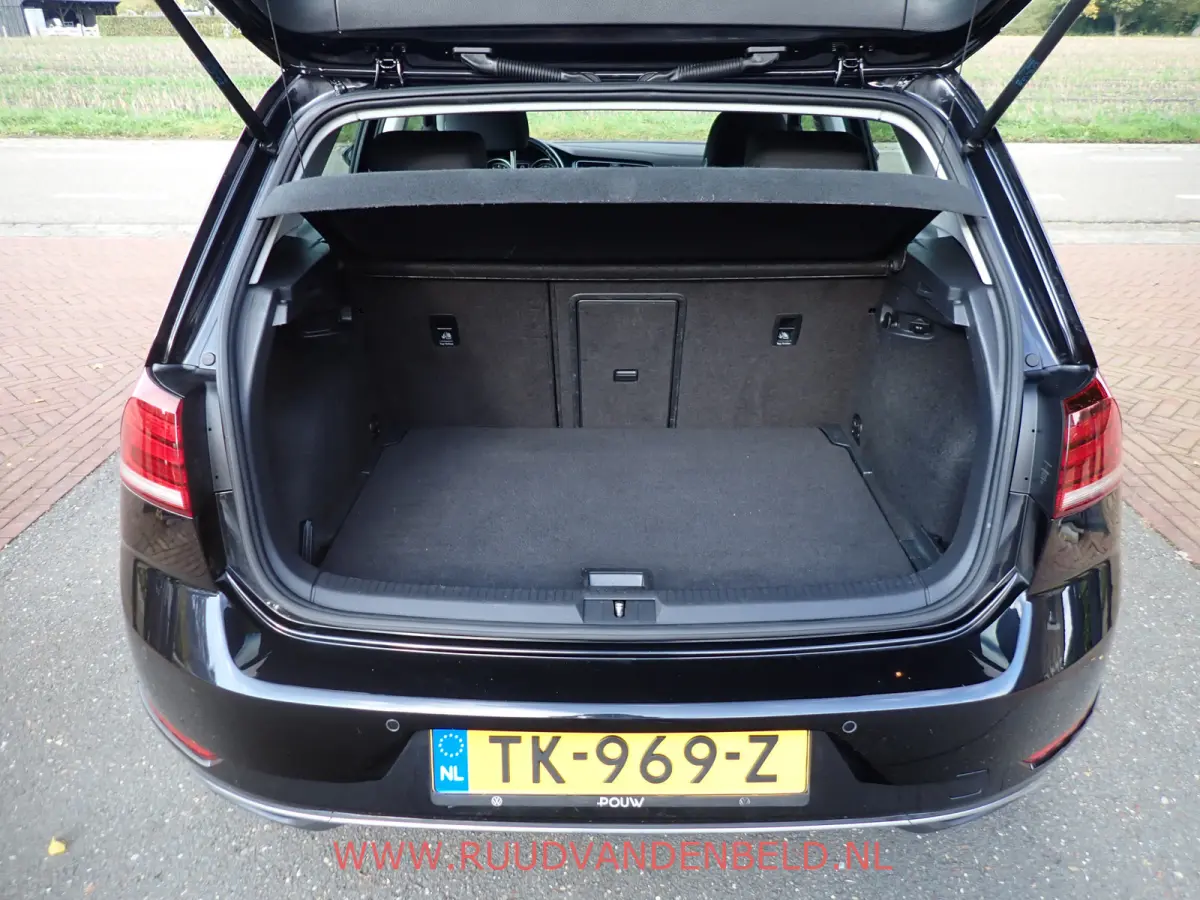 1.0 TSI Comfortline / PDC / CARPLAY / ACC / NAVI