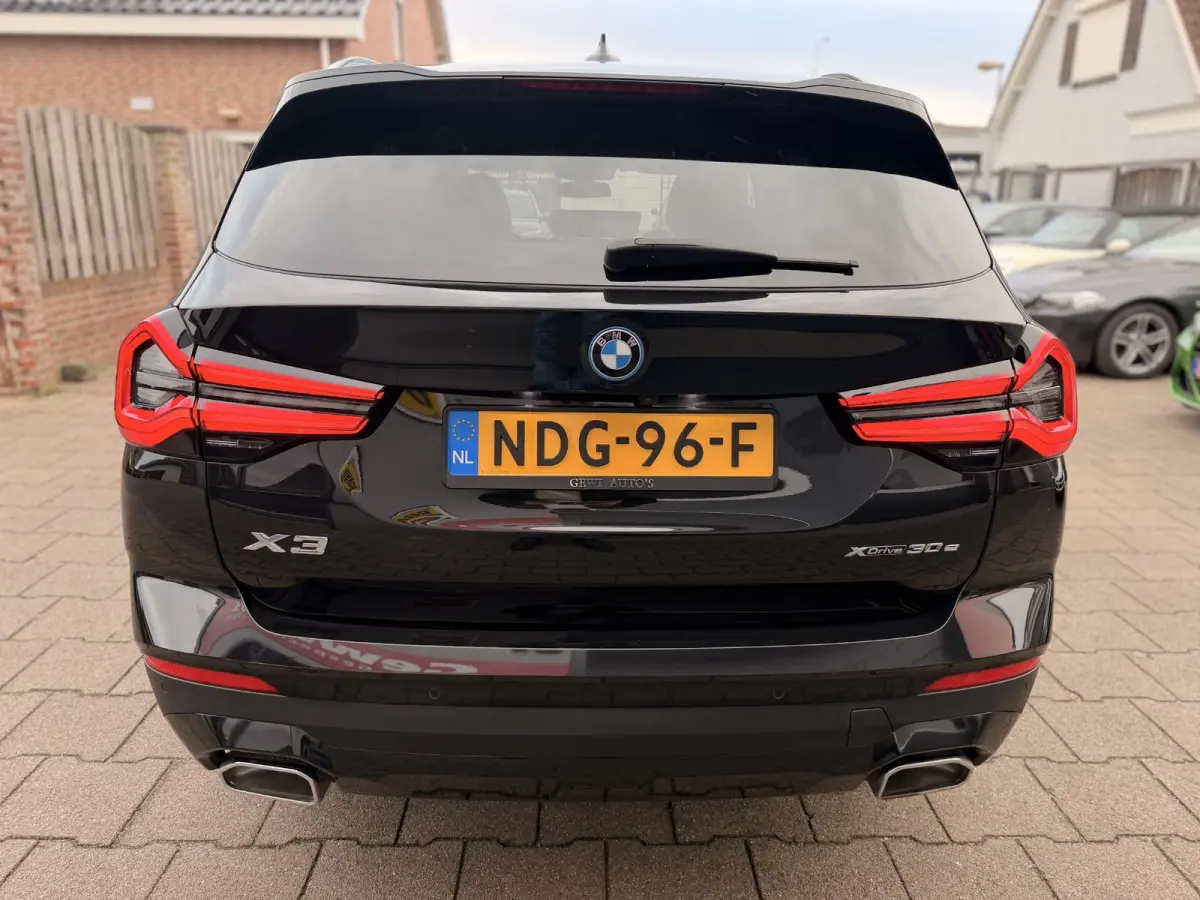 xDrive30e Shadow Line