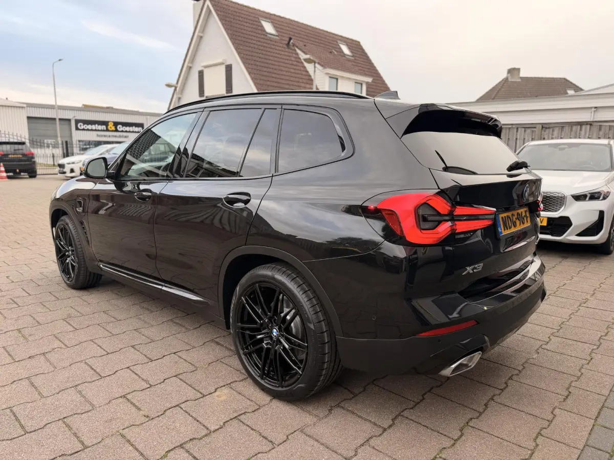 xDrive30e Shadow Line