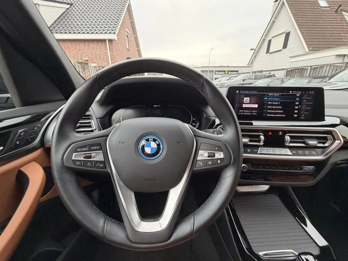 xDrive30e Shadow Line