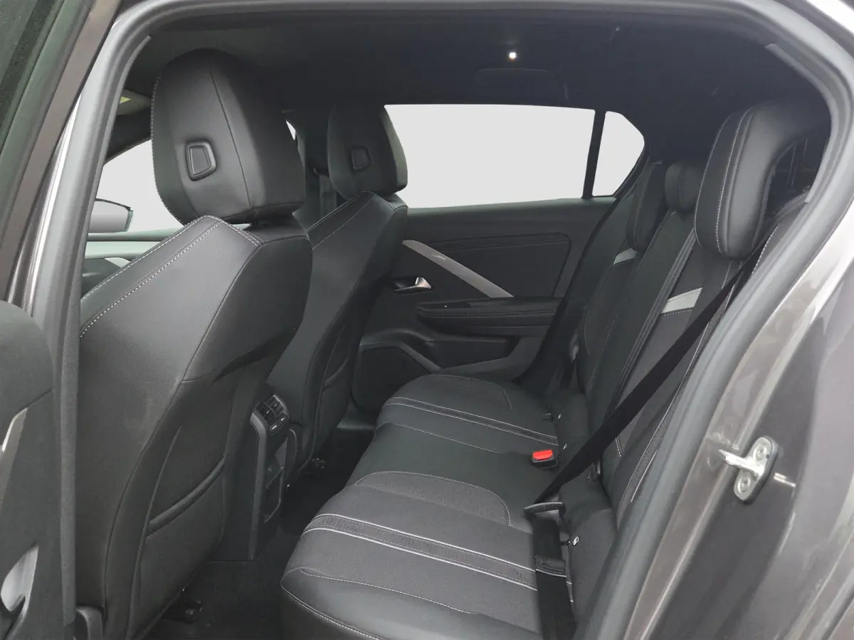 1.2 Turbo Hybrid GS 360* Camera | Stoel+Stuur+Voorruitverwarming | Keyless | Head-up display | Matrix LED | Full map navigatie | Carplay/android auto | Adaptive CC |